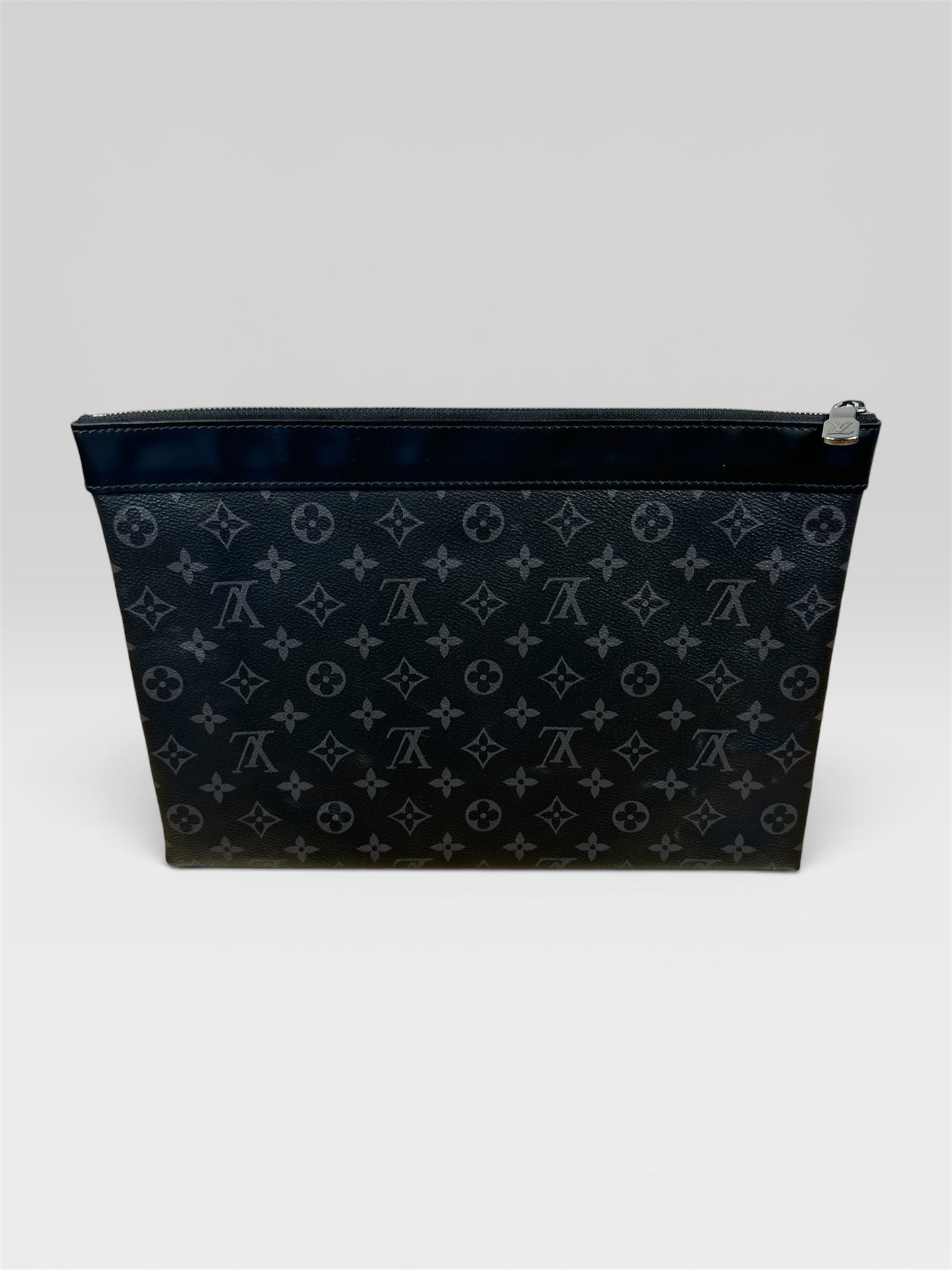 Louis Vuitton Discovery Pouch